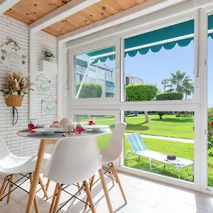  Apartment White Summer In